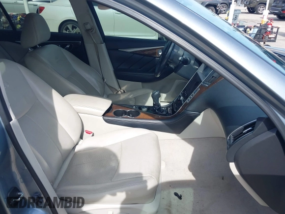 ✅ 2014 Infiniti Q50 Premium • VIN: JN1BV7AR4EM698549 • Lot: 45006750. Wystawiony na IAAI z przebiegiem 139 359 mil. Bezpłatny archiwum sprzedaży aukcyjnych z USA i szczegółowy raport historii pojazdu na DreamBid. Zdjęcie 5.