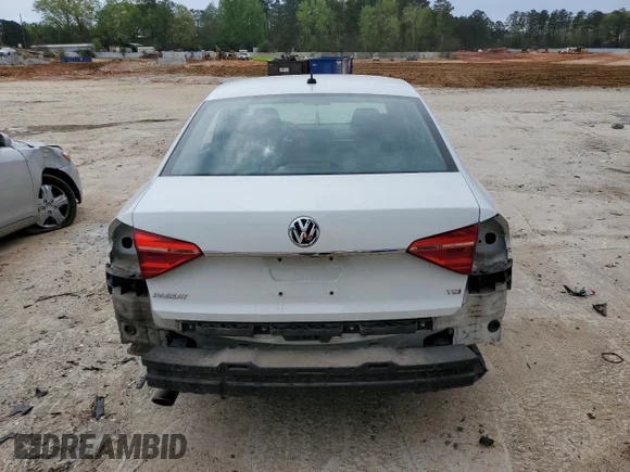✅ 2016 Volkswagen Passat S • VIN: 1VWAT7A35GC058852 • Lot: 46961683. Wystawiony na Copart z przebiegiem 147 889 mil. Bezpłatny archiwum sprzedaży aukcyjnych z USA i szczegółowy raport historii pojazdu na DreamBid. Zdjęcie 6.