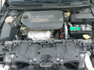 ✅ 2015 Chrysler 200 Limited • VIN: 1C3CCCAB9FN675173 • Lot: 43561400. Wystawiony na IAAI z przebiegiem 157 056 mil. Bezpłatny archiwum sprzedaży aukcyjnych z USA i szczegółowy raport historii pojazdu na DreamBid. Zdjęcie 16.