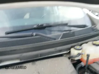 ✅ 2019 Chevrolet Traverse LT Cloth • VIN: 1GNEVGKW4KJ311095 • Lot: 43560491. Listed on IAAI with 87,597 mi. Free auction sales archive from the USA and detailed vehicle history report at DreamBid. Image 19.