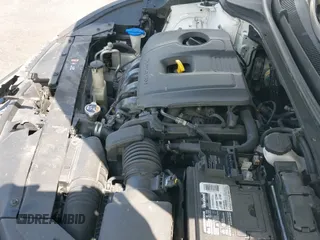 2020 Hyundai Elantra SEL z VIN 5NPD84LF5LH548052, wystawiony jako IAAI lot #43395758 z przebiegiem 84 965 mil mil oraz . Historia ofert i sprzedaży dostępna na DreamBid. Obrazek 19.