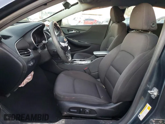 ✅ 2020 Chevrolet Malibu LT • VIN: 1G1ZD5STXLF089652 • Lot: 72468345. Wystawiony na Copart z przebiegiem 102 430 mil. Bezpłatny archiwum sprzedaży aukcyjnych z USA i szczegółowy raport historii pojazdu na DreamBid. Zdjęcie 7.