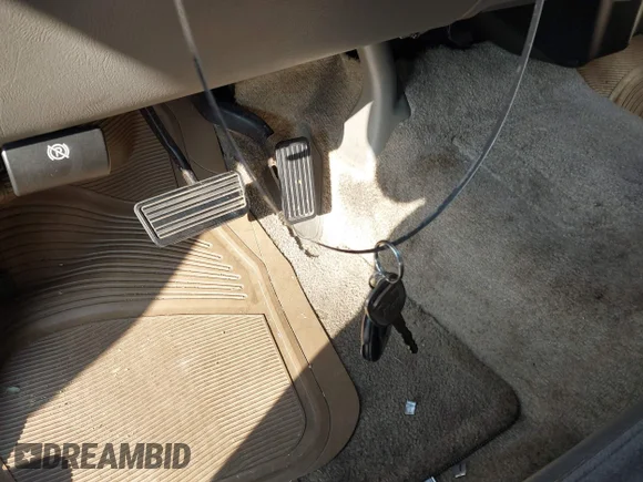 ✅ 2003 Chevrolet Tahoe LS • VIN: 1GNEK13V13J292860 • Lot: 43734781. Wystawiony na IAAI z przebiegiem 291 444 mil. Bezpłatny archiwum sprzedaży aukcyjnych z USA i szczegółowy raport historii pojazdu na DreamBid. Zdjęcie 11.