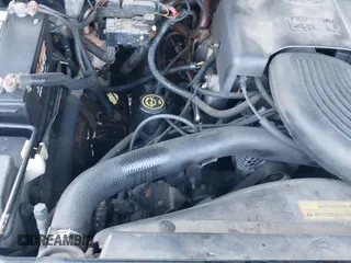 ✅ 1998 Ford Expedition XLT • VIN: 1FMRU176XWLB30950 • Lot: 42704595. Listed on IAAI with 303,838 mi. Free auction sales archive from the USA and detailed vehicle history report at DreamBid. Image 12.