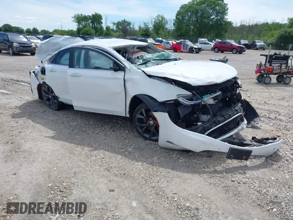 ✅ 2016 Chrysler 200 C • VIN: 1C3CCCCB5GN114449 • Lot: 45362662. Wystawiony na IAAI z przebiegiem Nie podano. Bezpłatny archiwum sprzedaży aukcyjnych z USA i szczegółowy raport historii pojazdu na DreamBid. Zdjęcie 1.