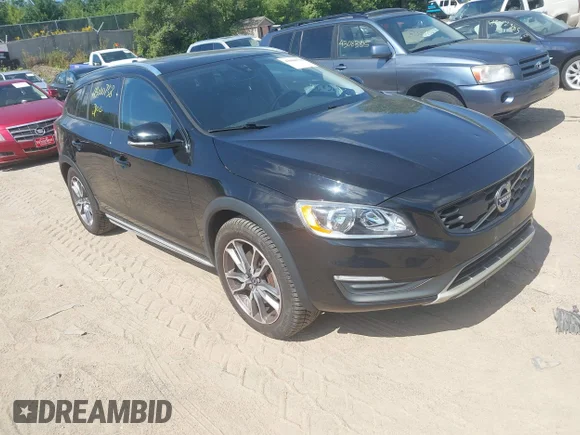✅ 2016 Volvo V60 T5 • VIN: YV4612HK0G1003183 • Lot: 43000738. Wystawiony na IAAI z przebiegiem 78 877 mil. Bezpłatny archiwum sprzedaży aukcyjnych z USA i szczegółowy raport historii pojazdu na DreamBid. Zdjęcie 1.