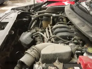 ✅ 2018 Ford Explorer XLT • VIN: 1FM5K8D8XJGC38389 • Lot: 43881336. Wystawiony na IAAI z przebiegiem 93 398 mil. Bezpłatny archiwum sprzedaży aukcyjnych z USA i szczegółowy raport historii pojazdu na DreamBid. Zdjęcie 19.