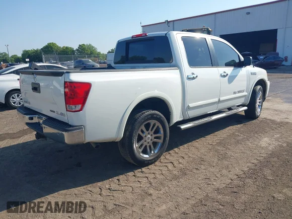 ✅ 2014 Nissan Titan Pro-4X • VIN: 1N6BA0EC3EN503652 • Lot: 44723169. Wystawiony na IAAI z przebiegiem 153 587 mil. Bezpłatny archiwum sprzedaży aukcyjnych z USA i szczegółowy raport historii pojazdu na DreamBid. Zdjęcie 4.