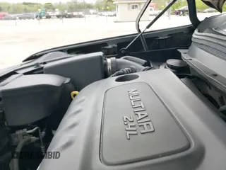 ✅ 2020 Jeep Cherokee Latitude Plus • VIN: 1C4PJLLB6LD596142 • Lot: 42334779. Listed on IAAI with 92,367 mi. Free auction sales archive from the USA and detailed vehicle history report at DreamBid. Image 20.