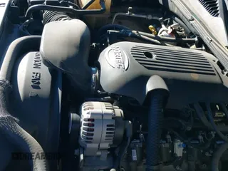 ✅ 2001 Chevrolet Silverado 1500 LS • VIN: 1GCEK19T41E185841 • Lot: 43598805. Wystawiony na IAAI z przebiegiem 324 706 mil. Bezpłatny archiwum sprzedaży aukcyjnych z USA i szczegółowy raport historii pojazdu na DreamBid. Zdjęcie 20.