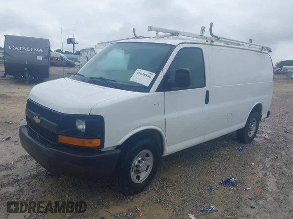 ✅ 2013 Chevrolet Express Cargo • VIN: 1GCWGFBA9D1139820 • Лот: 42638546. Опубліковано раніше на IAAI з пробігом 174 078 миль. Безкоштовний доступ до архіву аукціонних продажів зі США та докладний звіт про історію автомобіля на DreamBid. Зображення 2.