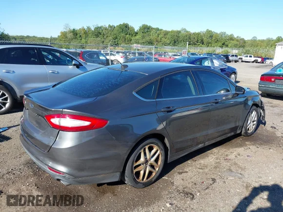 ✅ 2015 Ford Fusion SE • VIN: 1FA6P0H7XF5102107 • Lot: 43168236. Wystawiony na IAAI z przebiegiem 148 374 mil. Bezpłatny archiwum sprzedaży aukcyjnych z USA i szczegółowy raport historii pojazdu na DreamBid. Zdjęcie 4.