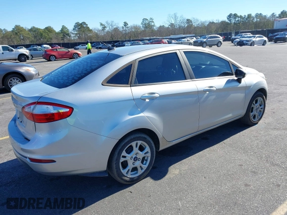 ✅ 2016 Ford Fiesta SE • VIN: 3FADP4BJ0GM135566 • Lot: 44145332. Wystawiony na IAAI z przebiegiem 125 233 mil. Bezpłatny archiwum sprzedaży aukcyjnych z USA i szczegółowy raport historii pojazdu na DreamBid. Zdjęcie 4.