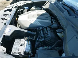 ✅ 2017 Hyundai Santa Fe SE • VIN: KM8SN4HF6HU190123 • Лот: 42316338. Опубликован ранее на IAAI с пробегом 151 409 миль. Бесплатный доступ к архиву аукционных продаж из США и подробный отчёт об истории автомобиля на DreamBid. Изображение 18.