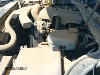 2006 Chevrolet Tahoe Z71 с VIN 1GNEC13T46R119870, выставлен на аукционе IAAI как лот 43168036 с пробегом 137 331 миль миль и . История ставок и продаж доступна на DreamBid. Изображение 19.