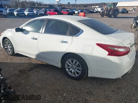 ✅ 2018 Nissan Altima SV • VIN: 1N4AL3AP5JC289164 • Лот: 44203566. Опубликован ранее на IAAI с пробегом 122 264 миль. Бесплатный доступ к архиву аукционных продаж из США и подробный отчёт об истории автомобиля на DreamBid. Изображение 3.