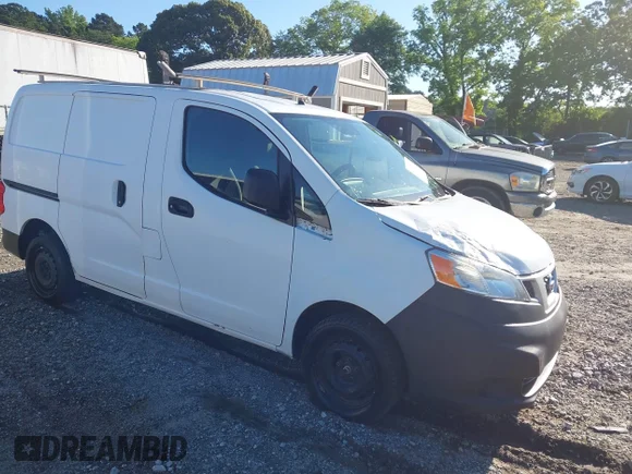 ✅ 2014 Nissan NV200 S • VIN: 3N6CM0KN7EK695147 • Lot: 42332111. Wystawiony na IAAI z przebiegiem 322 650 mil. Bezpłatny archiwum sprzedaży aukcyjnych z USA i szczegółowy raport historii pojazdu na DreamBid. Zdjęcie 1.