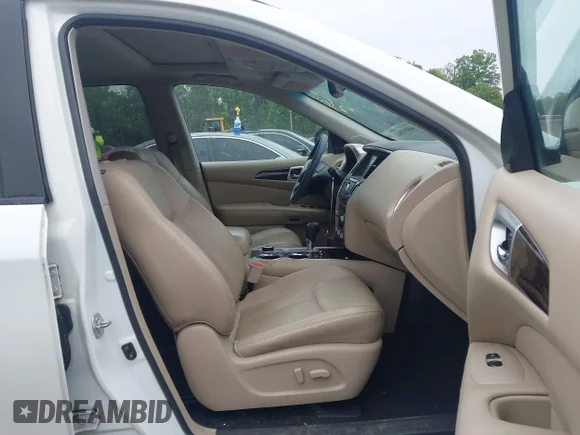 ✅ 2016 Nissan Pathfinder Platinum • VIN: 5N1AR2MM0GC612187 • Lot: 44955542. Listed on IAAI with 147,958 mi. Free auction sales archive from the USA and detailed vehicle history report at DreamBid. Image 5.
