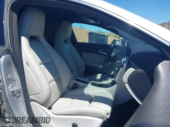 ✅ 2018 Mercedes-Benz CLA 250 • VIN: WDDSJ4EB2JN611259 • Lot: 45130489. Listed on IAAI with 136,377 mi. Free auction sales archive from the USA and detailed vehicle history report at DreamBid. Image 5.