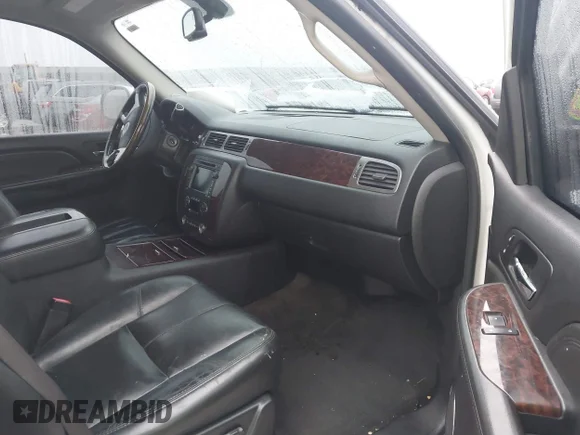 ✅ 2007 GMC Yukon Denali • VIN: 1GKFK63867J379541 • Lot: 41408255. Listed on IAAI with 232,448 mi. Free auction sales archive from the USA and detailed vehicle history report at DreamBid. Image 5.