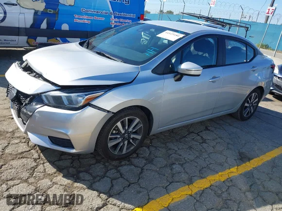 ✅ 2021 Nissan Versa SV • VIN: 3N1CN8EV9ML913773 • Lot: 44523180. Wystawiony na IAAI z przebiegiem 83 590 mil. Bezpłatny archiwum sprzedaży aukcyjnych z USA i szczegółowy raport historii pojazdu na DreamBid. Zdjęcie 2.