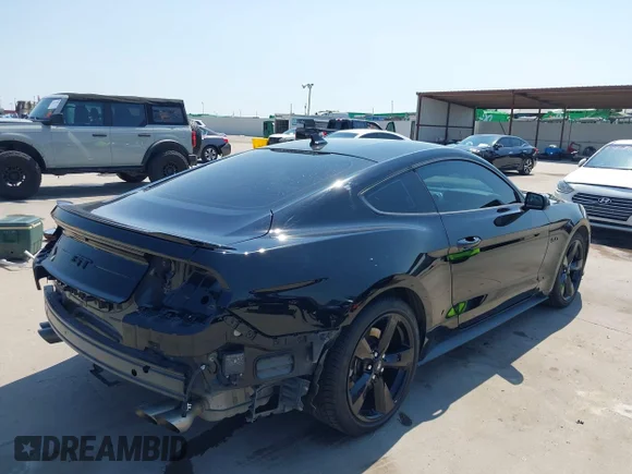 ✅ 2022 Ford Mustang GT • VIN: 1FA6P8CFXN5134440 • Lot: 43142660. Wystawiony na IAAI z przebiegiem 44 087 mil. Bezpłatny archiwum sprzedaży aukcyjnych z USA i szczegółowy raport historii pojazdu na DreamBid. Zdjęcie 4.