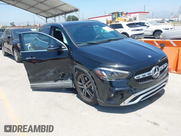 ✅ 2025 Mercedes-Benz GLA 250 • VIN: W1N4N4GB4SJ691797 • Lot: 45190627. Wystawiony na IAAI z przebiegiem 5 462 mil. Bezpłatny archiwum sprzedaży aukcyjnych z USA i szczegółowy raport historii pojazdu na DreamBid. Zdjęcie 1.