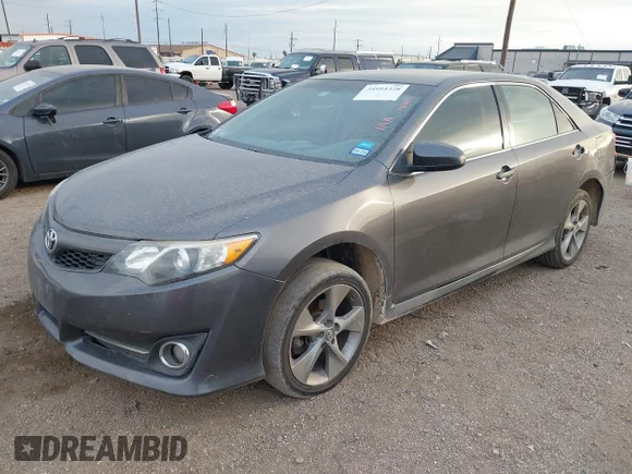 ✅ 2013 Toyota Camry XLE • VIN: 4T1BK1FK6DU022841 • Lot: 44104328. Wystawiony na IAAI z przebiegiem 255 488 mil. Bezpłatny archiwum sprzedaży aukcyjnych z USA i szczegółowy raport historii pojazdu na DreamBid. Zdjęcie 2.