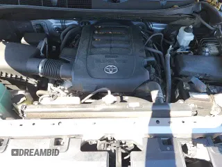 ✅ 2018 Toyota Tundra SR5 • VIN: 5TFAY5F11JX756116 • Lot: 69848185. Wystawiony na Copart z przebiegiem 110 299 mil. Bezpłatny archiwum sprzedaży aukcyjnych z USA i szczegółowy raport historii pojazdu na DreamBid. Zdjęcie 13.