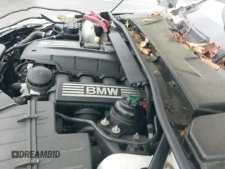 ✅ 2009 BMW 3 Series 328i • VIN: WBAPH57569NL78746 • Lot: 43739487. Wystawiony na IAAI z przebiegiem 203 003 mil. Bezpłatny archiwum sprzedaży aukcyjnych z USA i szczegółowy raport historii pojazdu na DreamBid. Zdjęcie 19.