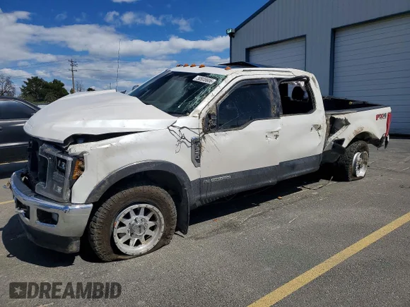 ✅ 2017 Ford F-350 XLT • VIN: 1FT8W3BT1HEB53138 • Lot: 50935606. Listed on Copart with 122,215 mi. Free auction sales archive from the USA and detailed vehicle history report at DreamBid. Image 1.