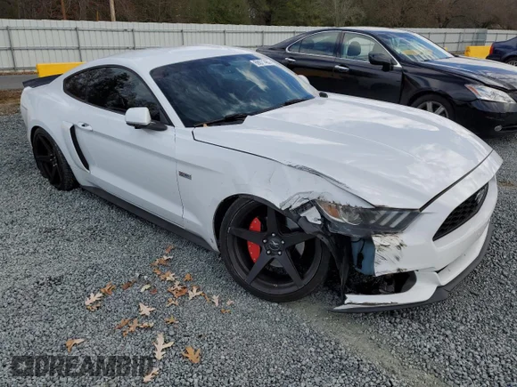 ✅ 2015 Ford Mustang V6 • VIN: 1FA6P8AM3F5352514 • Lot: 68671482. Wystawiony na Copart z przebiegiem 82 111 mil. Bezpłatny archiwum sprzedaży aukcyjnych z USA i szczegółowy raport historii pojazdu na DreamBid. Zdjęcie 4.