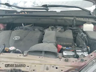 ✅ 2018 Toyota Highlander Limited • VIN: 5TDDZRFH0JS882603 • Lot: 42149163. Wystawiony na IAAI z przebiegiem 137 240 mil. Bezpłatny archiwum sprzedaży aukcyjnych z USA i szczegółowy raport historii pojazdu na DreamBid. Zdjęcie 19.