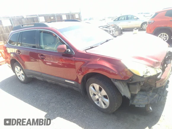✅ 2011 Subaru Outback Premium • VIN: 4S4BRBCC7B3328819 • Лот: 37029180. Опубліковано раніше на IAAI з пробігом 228 621 миль. Безкоштовний доступ до архіву аукціонних продажів зі США та докладний звіт про історію автомобіля на DreamBid. Зображення 1.