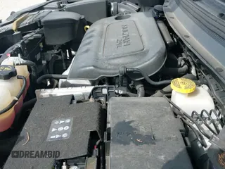 ✅ 2019 Jeep Cherokee Latitude Plus • VIN: 1C4PJLLB9KD339216 • Lot: 43381013. Wystawiony na IAAI z przebiegiem 83 410 mil. Bezpłatny archiwum sprzedaży aukcyjnych z USA i szczegółowy raport historii pojazdu na DreamBid. Zdjęcie 19.