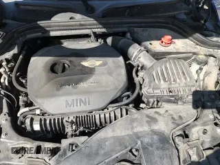 ✅ 2017 MINI Hardtop 4 Door Cooper S • VIN: WMWXU3C57H2D32724 • Лот: 81017475. Опубликован ранее на Copart с пробегом 132 296 миль. Бесплатный доступ к архиву аукционных продаж из США и подробный отчёт об истории автомобиля на DreamBid. Изображение 13.