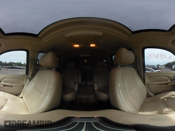 ✅ 2012 Cadillac Escalade ESV Luxury • VIN: 1GYS4HEF6CR143067 • Lot: 45188075. Wystawiony na IAAI z przebiegiem 201 719 mil. Bezpłatny archiwum sprzedaży aukcyjnych z USA i szczegółowy raport historii pojazdu na DreamBid. Zdjęcie 18.