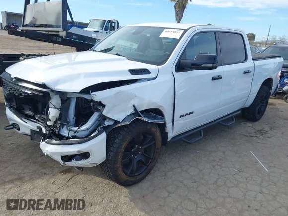 ✅ 2023 Ram 1500 Big Horn • VIN: 1C6SRFFT9PN539725 • Lot: 44364017. Wystawiony na IAAI z przebiegiem 59 720 mil. Bezpłatny archiwum sprzedaży aukcyjnych z USA i szczegółowy raport historii pojazdu na DreamBid. Zdjęcie 2.