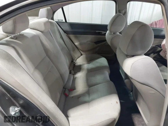 ✅ 2009 Honda Civic LX • VIN: 1HGFA16569L025739 • Lot: 44547185. Wystawiony na IAAI z przebiegiem 172 962 mil. Bezpłatny archiwum sprzedaży aukcyjnych z USA i szczegółowy raport historii pojazdu na DreamBid. Zdjęcie 8.