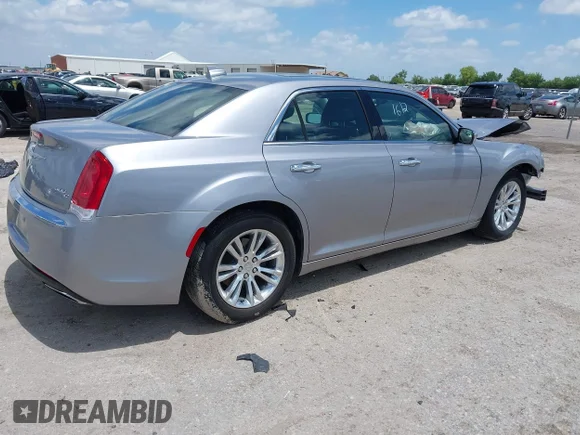 ✅ 2016 Chrysler 300 C • VIN: 2C3CCAEG8GH342970 • Лот: 45315544. Опубліковано раніше на IAAI з пробігом 48 859 миль. Безкоштовний доступ до архіву аукціонних продажів зі США та докладний звіт про історію автомобіля на DreamBid. Зображення 4.
