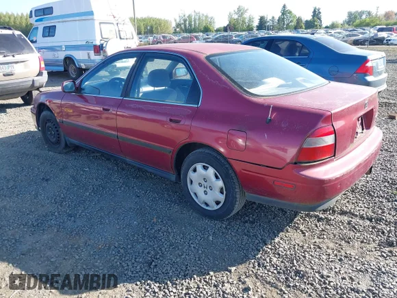 ✅ 1995 Honda Accord LX • VIN: JHMCD5634SC060105 • Lot: 42111394. Listed on IAAI with 217,635 mi. Free auction sales archive from the USA and detailed vehicle history report at DreamBid. Image 3.