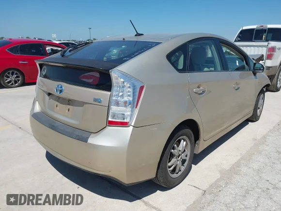 ✅ 2010 Toyota Prius II • VIN: JTDKN3DUXA0052987 • Лот: 45102741. Опубліковано раніше на IAAI з пробігом 187 251 миль. Безкоштовний доступ до архіву аукціонних продажів зі США та докладний звіт про історію автомобіля на DreamBid. Зображення 4.