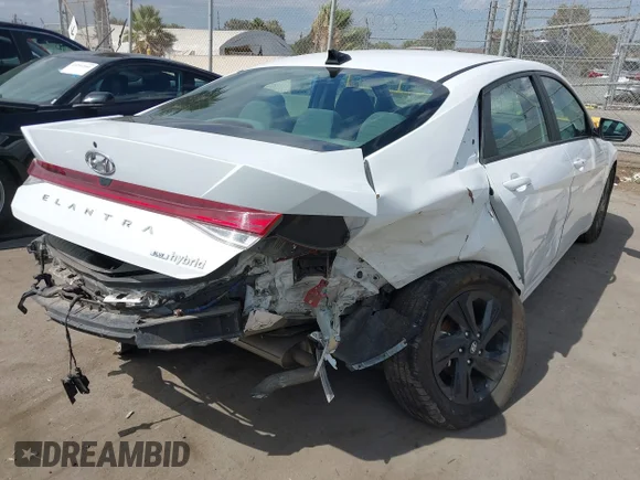 ✅ 2023 Hyundai Elantra Blue • VIN: KMHLM4AJ9PU046537 • Lot: 43281906. Wystawiony na IAAI z przebiegiem 28 521 mil. Bezpłatny archiwum sprzedaży aukcyjnych z USA i szczegółowy raport historii pojazdu na DreamBid. Zdjęcie 6.