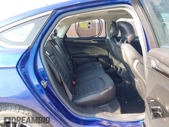 ✅ 2014 Ford Fusion SE • VIN: 3FA6P0HD5ER117972 • Lot: 44900324. Wystawiony na IAAI z przebiegiem 129 378 mil. Bezpłatny archiwum sprzedaży aukcyjnych z USA i szczegółowy raport historii pojazdu na DreamBid. Zdjęcie 8.