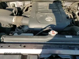 ✅ 2018 Toyota Tundra SR • VIN: 5TFUW5F16JX734695 • Лот: 70120655. Опубликован ранее на Copart с пробегом 142 698 миль. Бесплатный доступ к архиву аукционных продаж из США и подробный отчёт об истории автомобиля на DreamBid. Изображение 13.