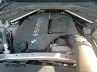 ✅ 2018 BMW X5 sDrive35i • VIN: 5UXKR2C53J0Z21050 • Lot: 86781885. Wystawiony na Copart z przebiegiem 116 721 mil. Bezpłatny archiwum sprzedaży aukcyjnych z USA i szczegółowy raport historii pojazdu na DreamBid. Zdjęcie 15.