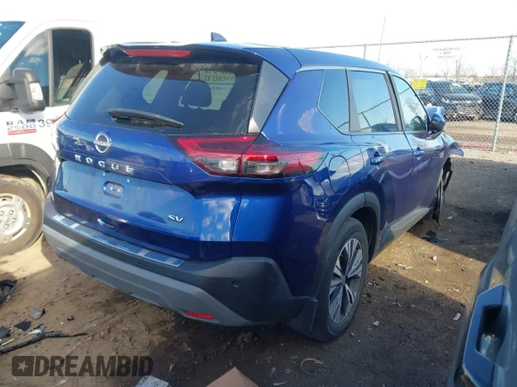 ✅ 2023 Nissan Rogue SV • VIN: 5N1BT3BA7PC692396 • Lot: 43808356. Wystawiony na IAAI z przebiegiem 30 708 mil. Bezpłatny archiwum sprzedaży aukcyjnych z USA i szczegółowy raport historii pojazdu na DreamBid. Zdjęcie 4.