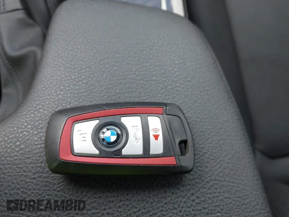 ✅ 2017 BMW 3 Series 328d xDrive • VIN: WBA8J1C38HA018986 • Лот: 42547389. Опубліковано раніше на IAAI з пробігом 61 767 миль. Безкоштовний доступ до архіву аукціонних продажів зі США та докладний звіт про історію автомобіля на DreamBid. Зображення 11.