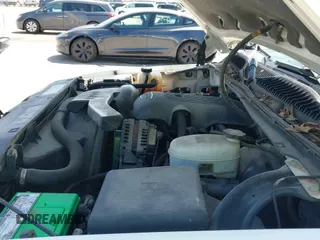 ✅ 2003 Chevrolet Suburban LS • VIN: 3GNFK16Z83G245412 • Лот: 42809170. Опубликован ранее на IAAI с пробегом 219 908 миль. Бесплатный доступ к архиву аукционных продаж из США и подробный отчёт об истории автомобиля на DreamBid. Изображение 15.