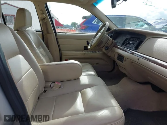 ✅ 2006 Ford Crown Victoria LX • VIN: 2FDHP74V26X134072 • Lot: 42056189. Wystawiony na IAAI z przebiegiem Nie podano. Bezpłatny archiwum sprzedaży aukcyjnych z USA i szczegółowy raport historii pojazdu na DreamBid. Zdjęcie 5.